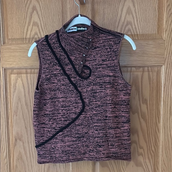 Jamie Sadock Sleeveless Top Knot Shoulder Zip Peep Hole - Picture 1 of 4